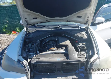 2011 BMW X5 xDrive35I/xDrive35I Premium/xDrive35I Sport Activity z USA, uszkodzony, nr VIN 5UXZV4C5XBL402308